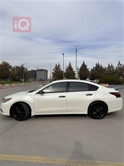 نيسان ألتيما